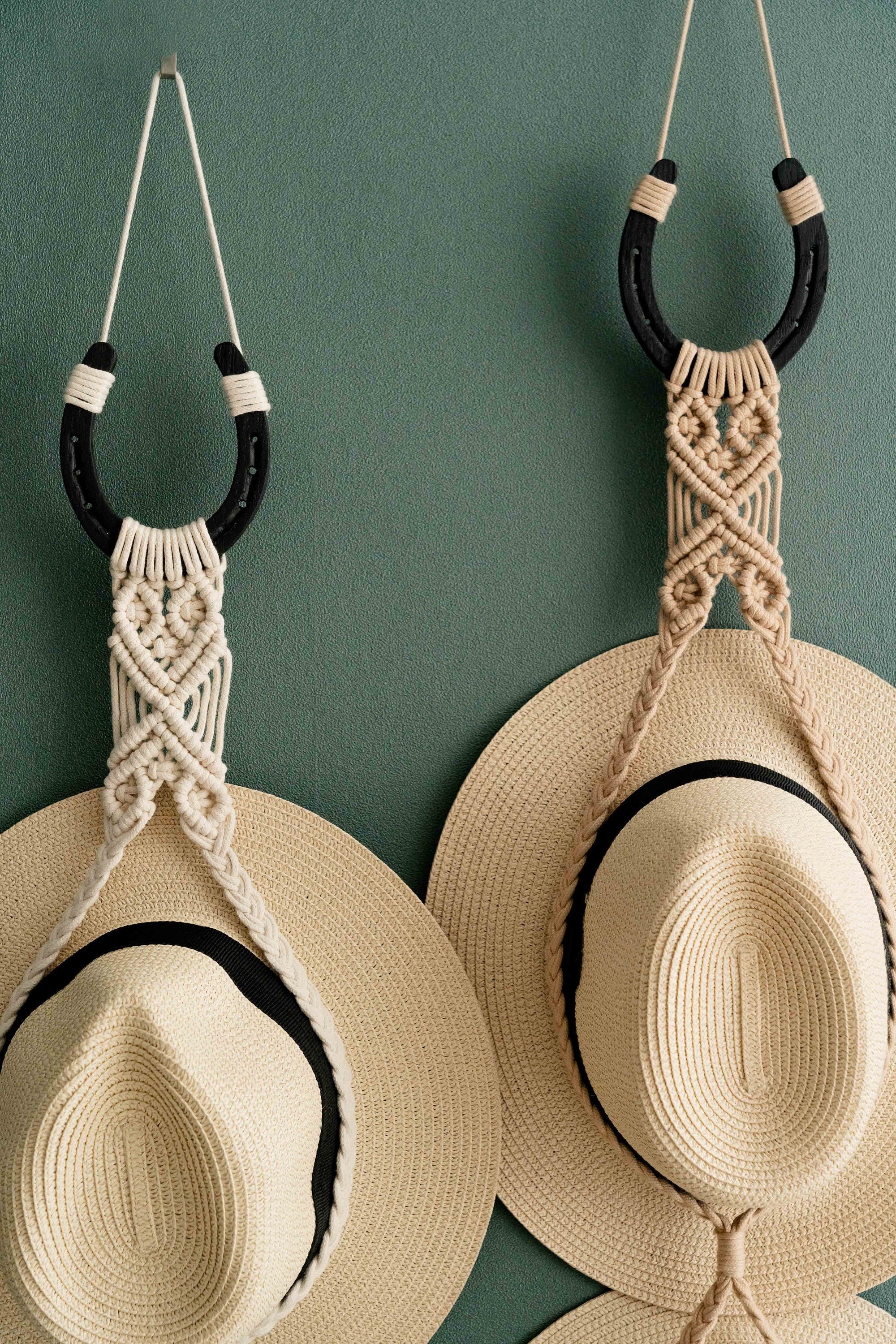 Macrame Hat Display, Boho Hat Holder, Hat Organizer Hanger, Macrame Hat Display, Horseshoes Macrame, Boho Hat Decor, Farmhouse Hat Decor I42